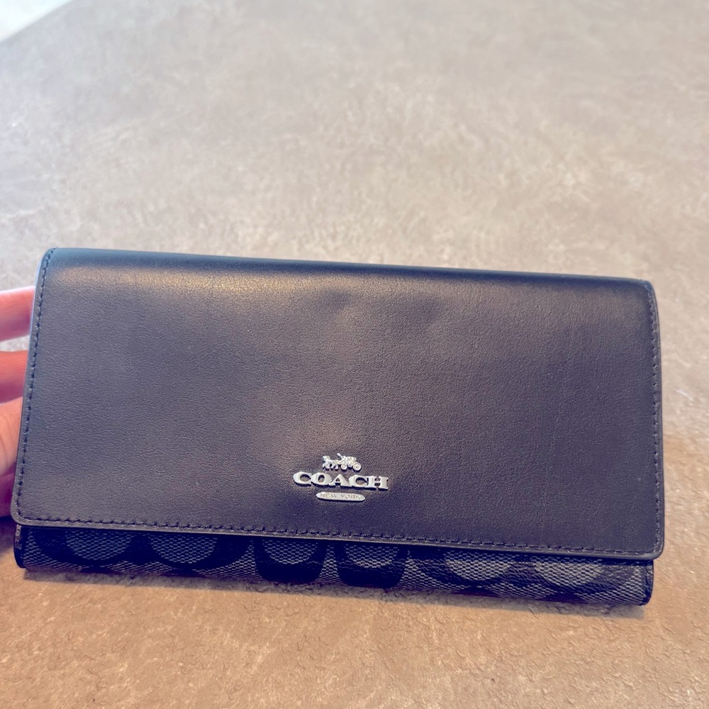 Long Coach wallet
